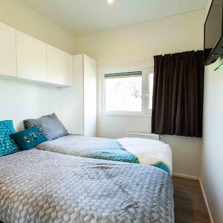 Holiday home Luxurious With Outdoor Sauna And Spa, Just 5 Km From Valkenburg Schin op Geul