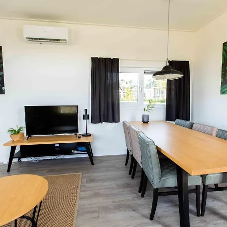 Holiday home Luxurious With Outdoor Sauna And Spa, Just 5 Km From Valkenburg Schin op Geul